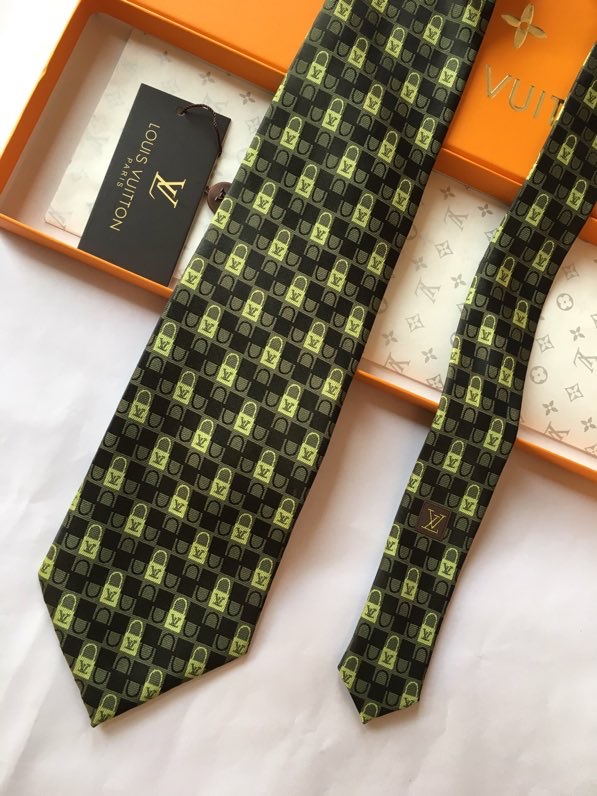 LV Tie hm (669)
