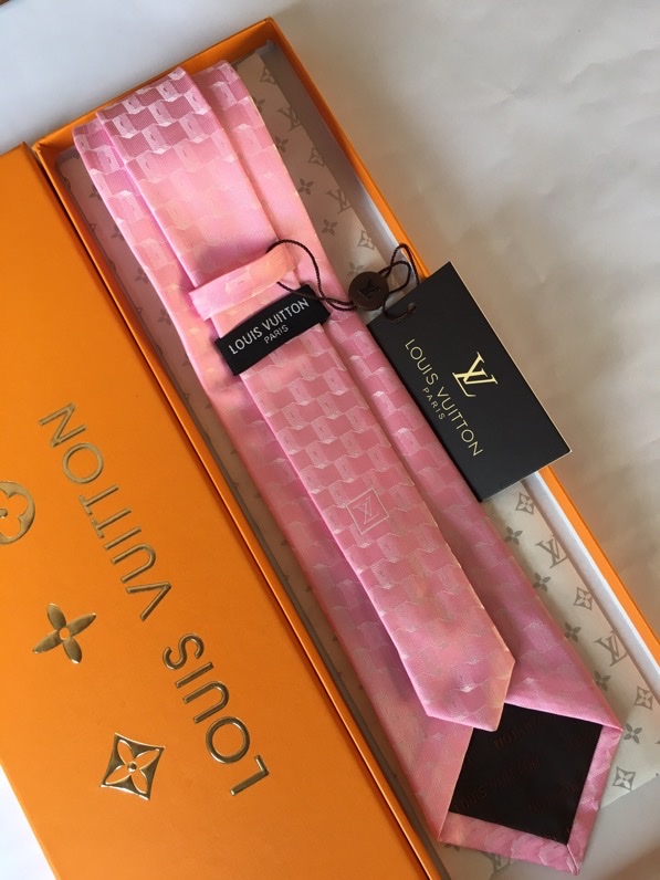 LV Tie hm (677)