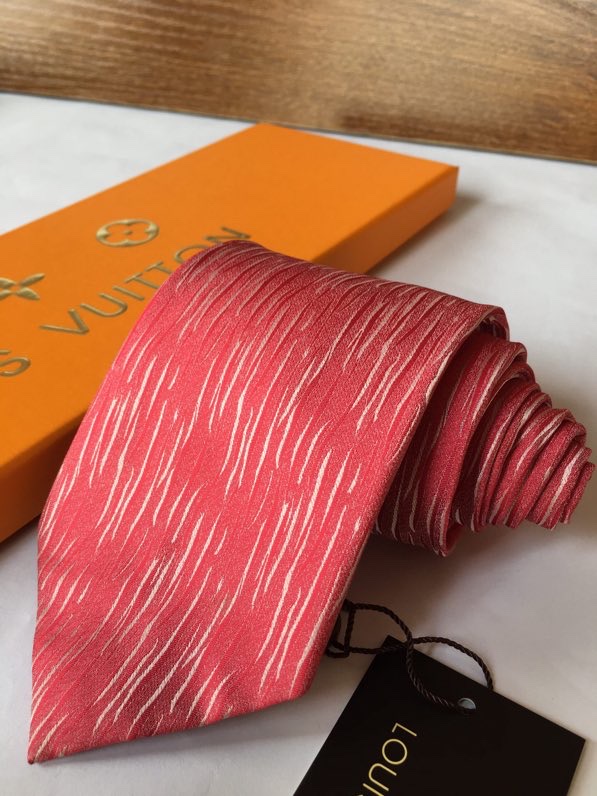 LV Tie hm (695)