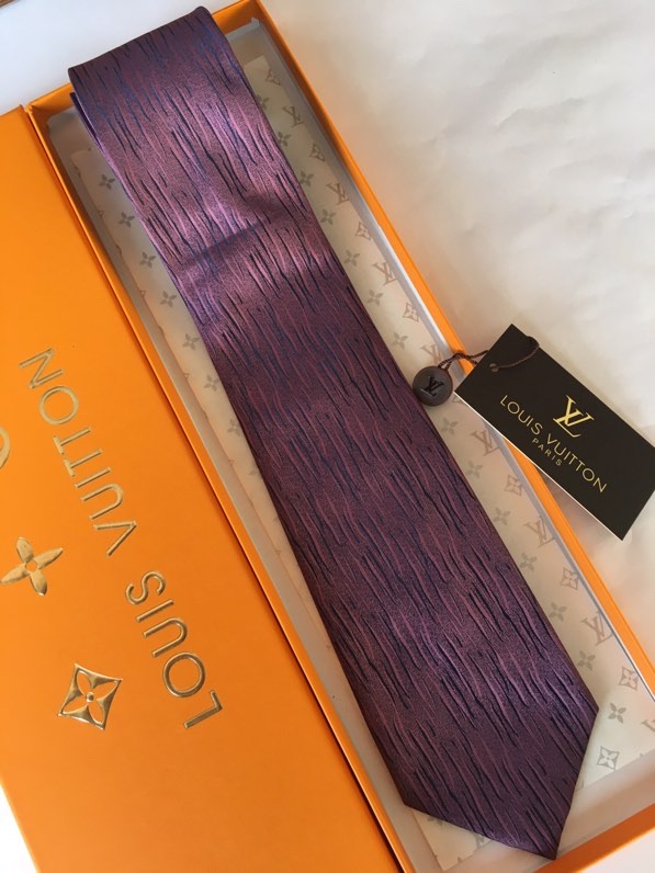 LV Tie hm (708)