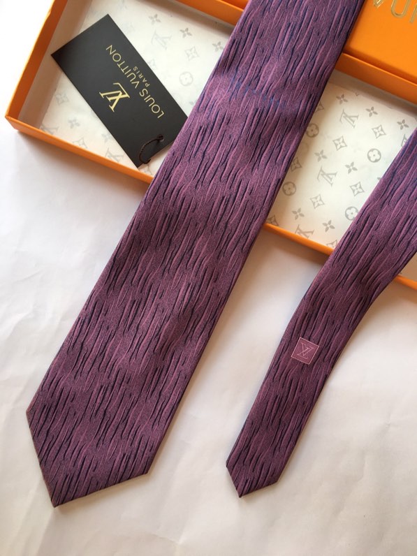 LV Tie hm (710)
