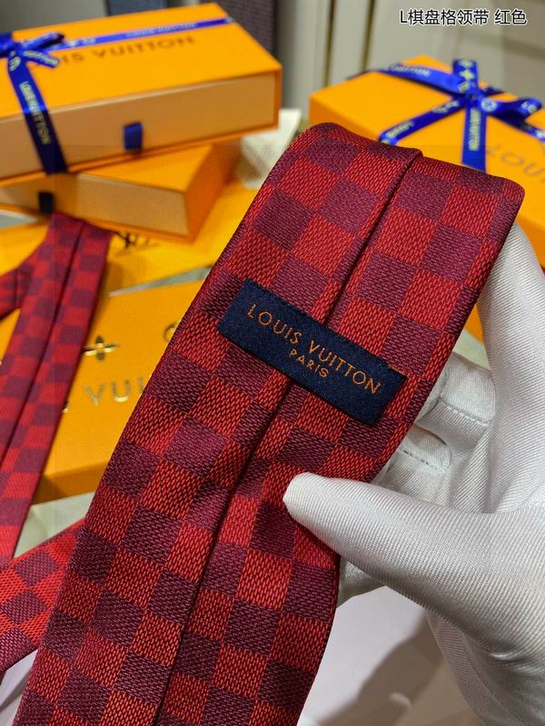 LV Tie hm (730)