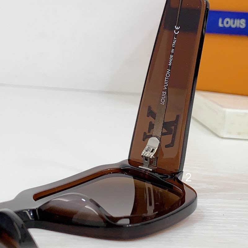 LV Z2611E 51 24-140 b08