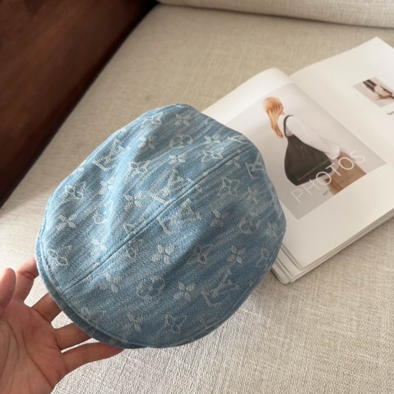 LV beret (15)