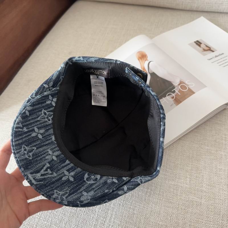 LV beret (4)