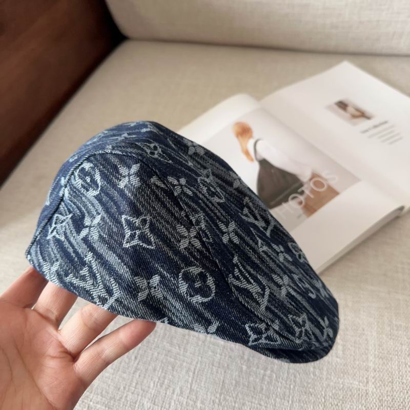 LV beret (6)
