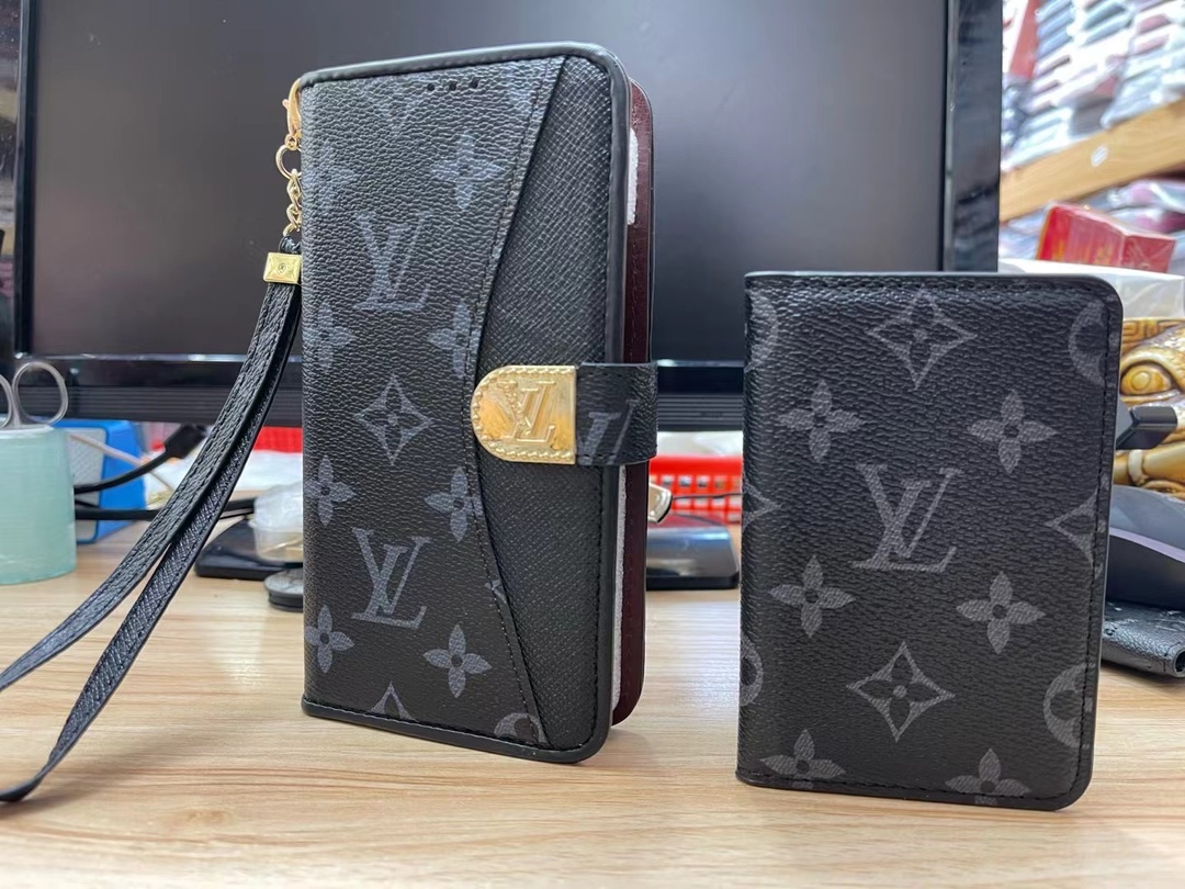 LV card bag (3)