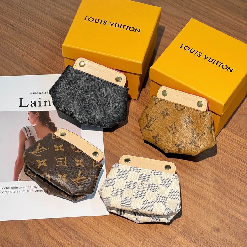 LV card bag  (3)