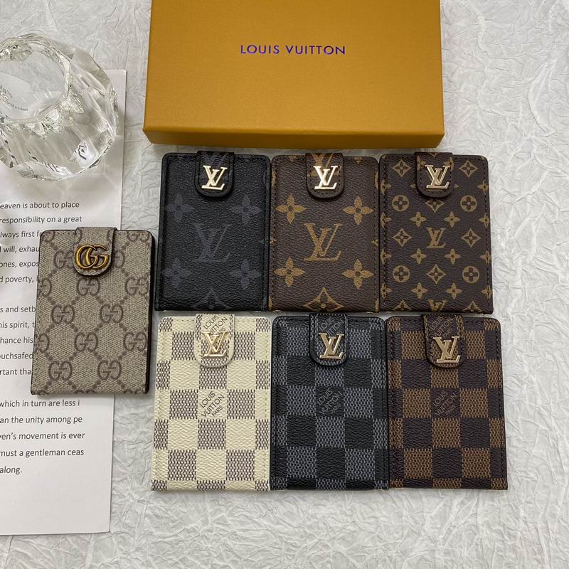 LV card bag 9.5X6.5cm (15)