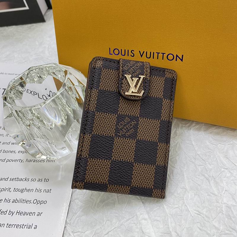 LV card bag 9.5X6.5cm (25)