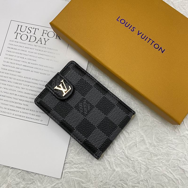 LV card bag 9.5X6.5cm (28)