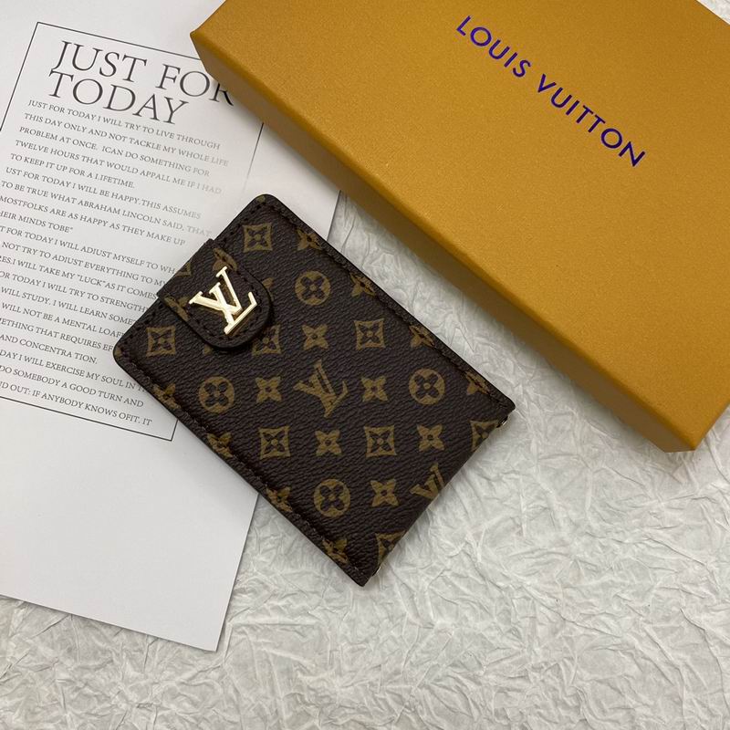 LV card bag 9.5X6.5cm (30)