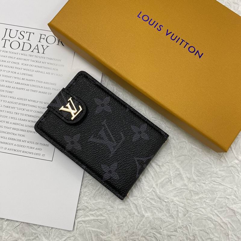 LV card bag 9.5X6.5cm (33)