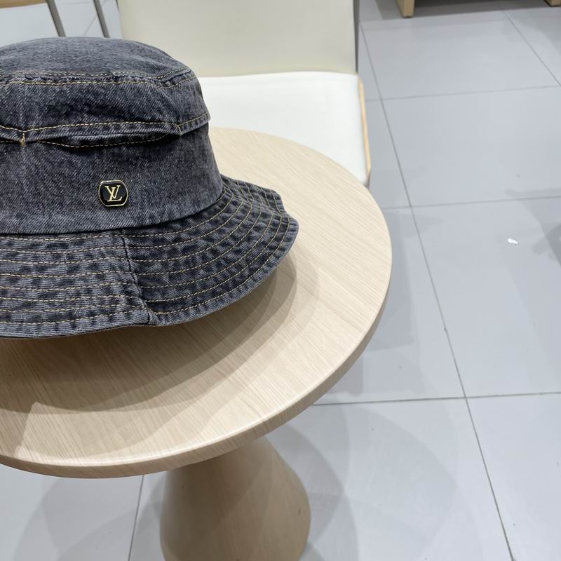 LV hat (15)