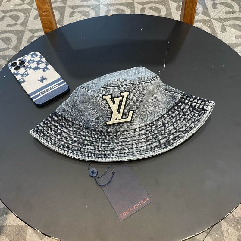 LV hat (18)