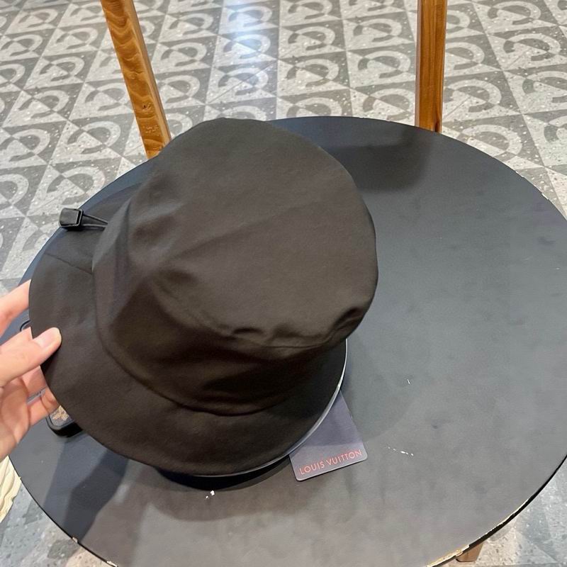 LV hat (24)