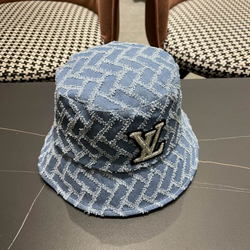 LV hat (30)
