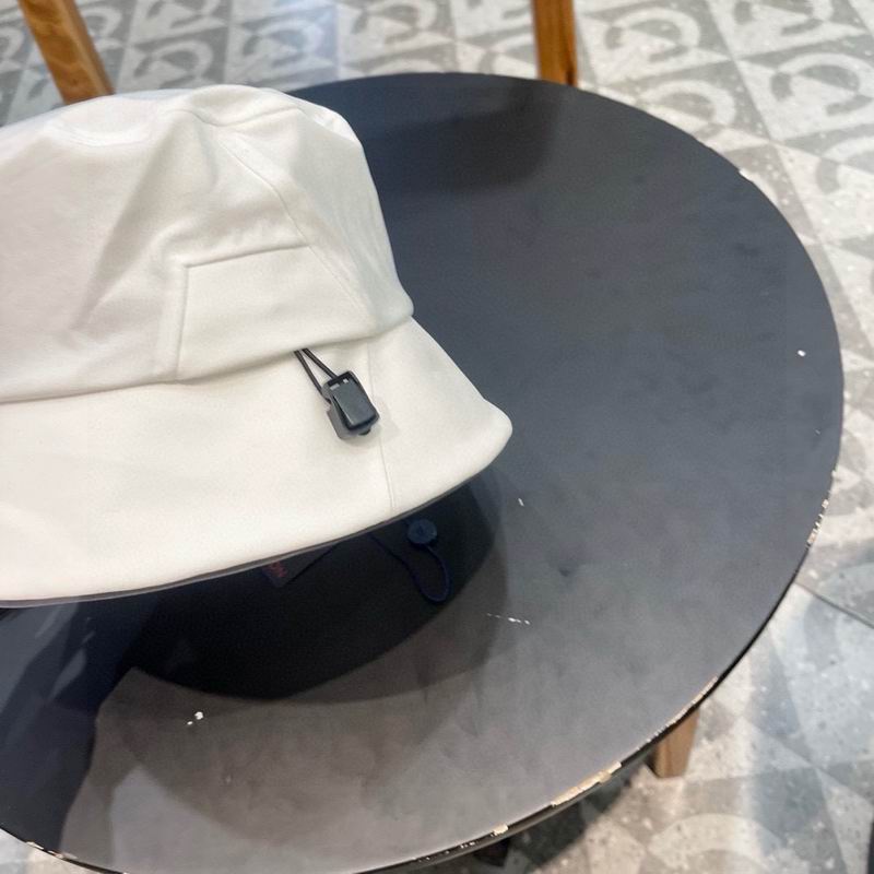 LV hat (39)