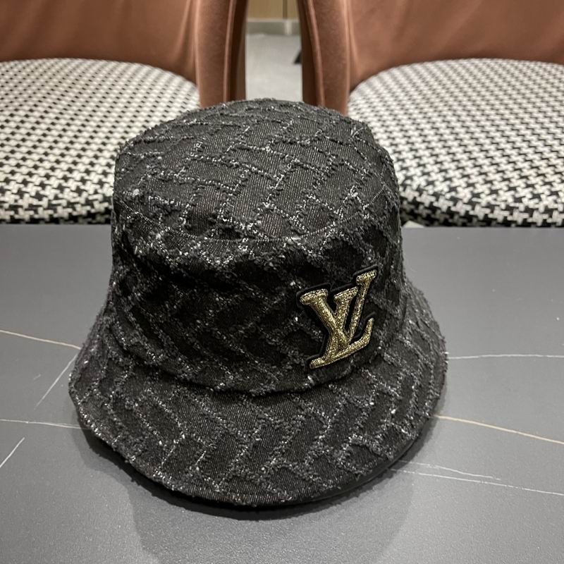 LV hat (40)