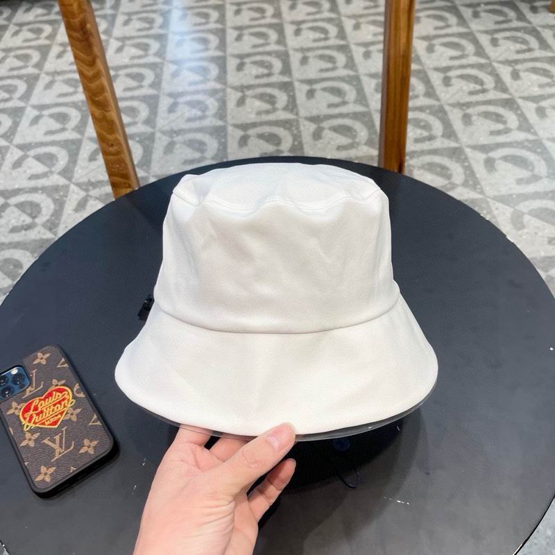 LV hat (42)
