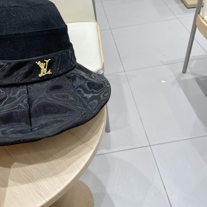 LV hat (53)