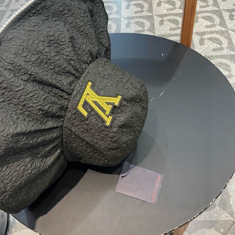 LV hat (59)