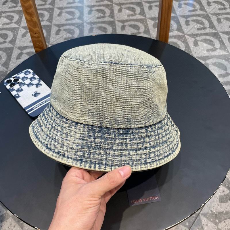 LV hat (6)