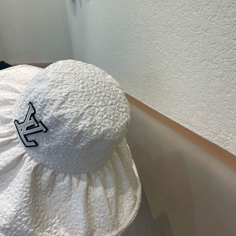 LV hat (68)