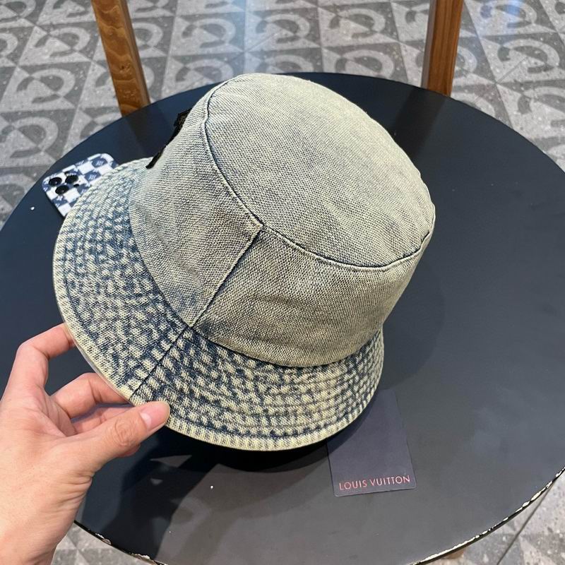 LV hat (7)