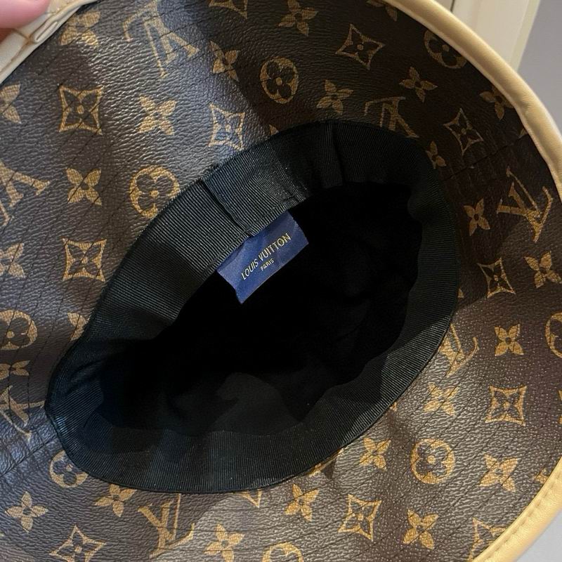 LV hat dx (1)