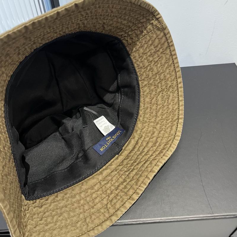 LV hat dx (22)