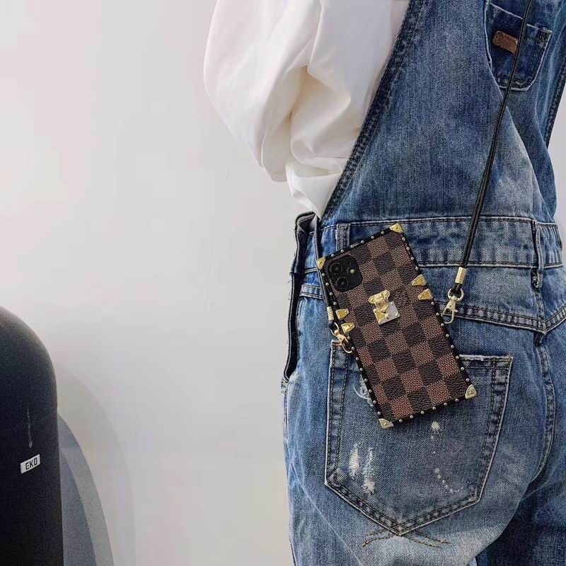 LV iphone 15pro max  (4)