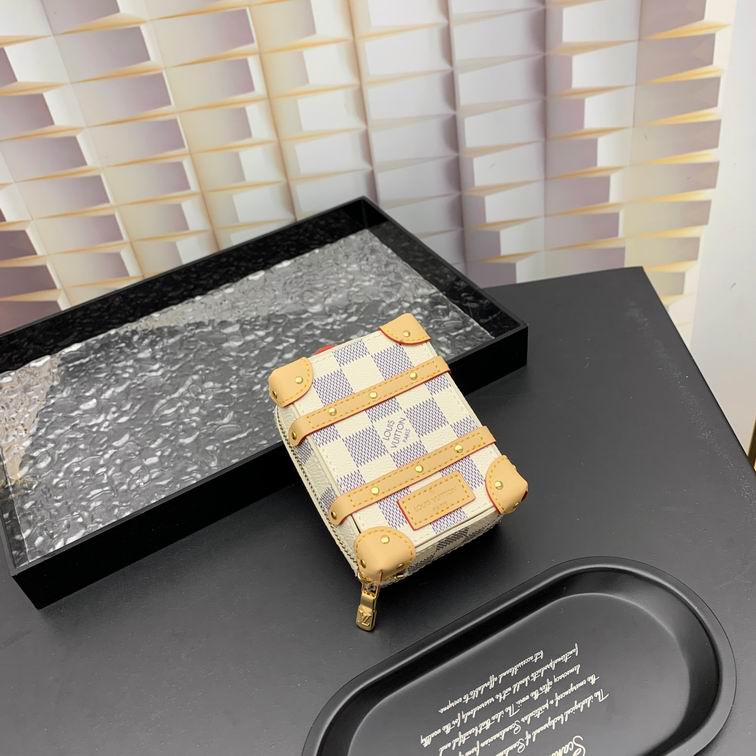 LV keyring 12lyh03 (1)