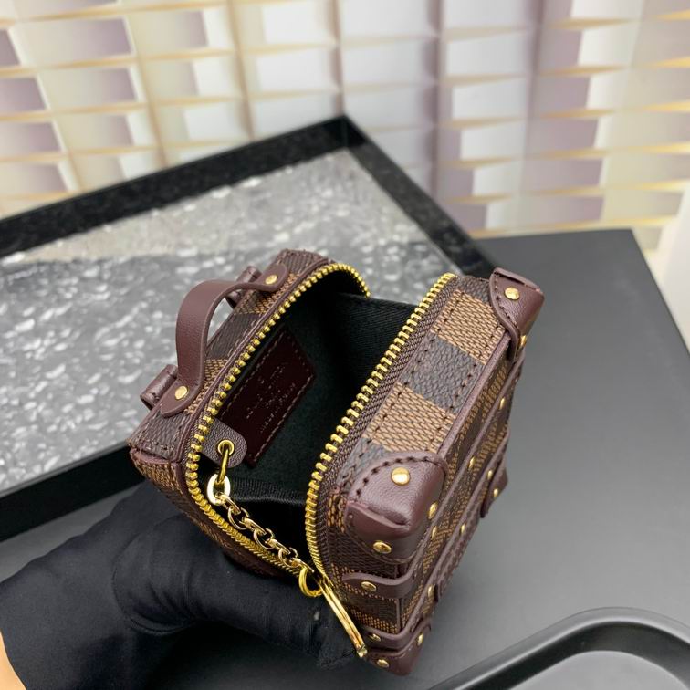 LV keyring 12lyh03 (15)