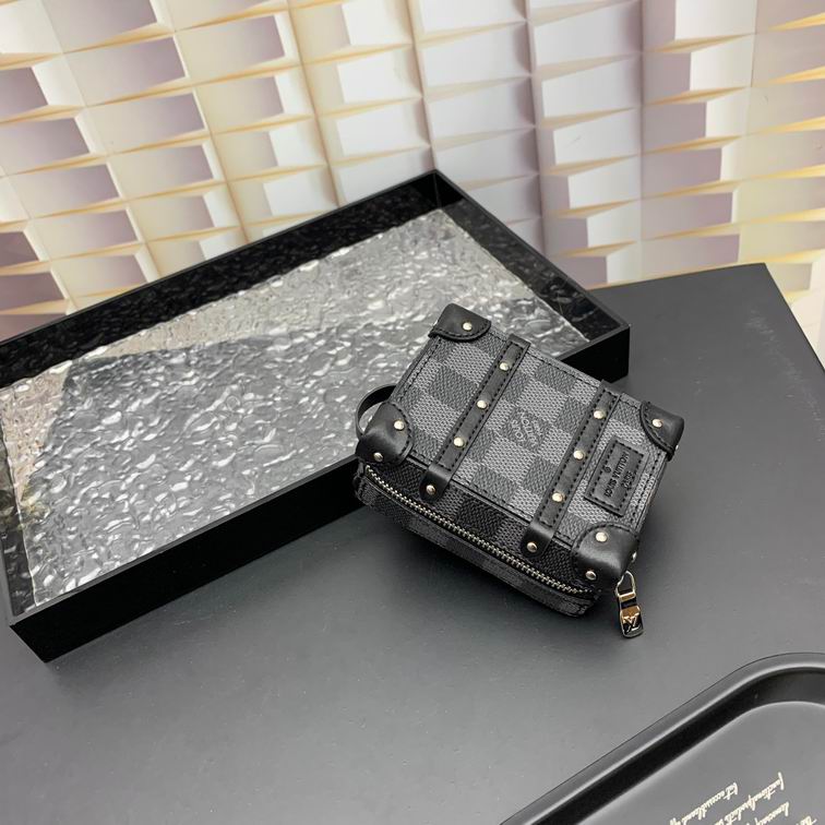 LV keyring 12lyh03 (26)