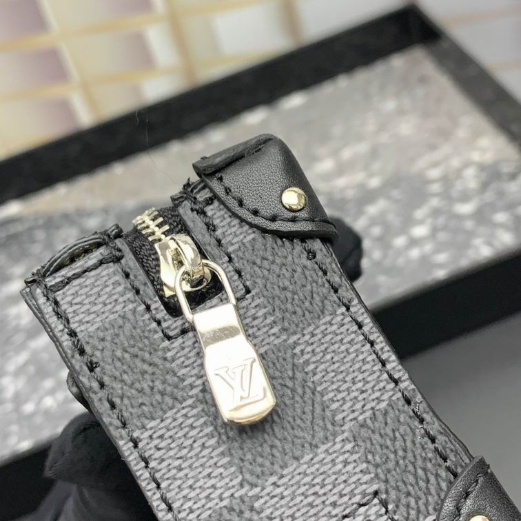 LV keyring 12lyh03 (29)