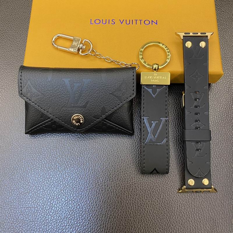 LV suits  (2)