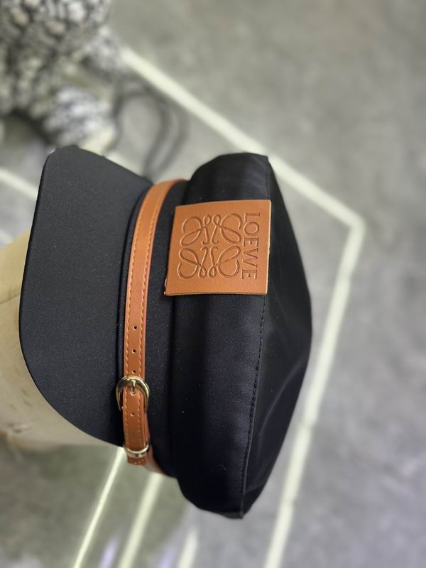 Loewe cap dx (11)