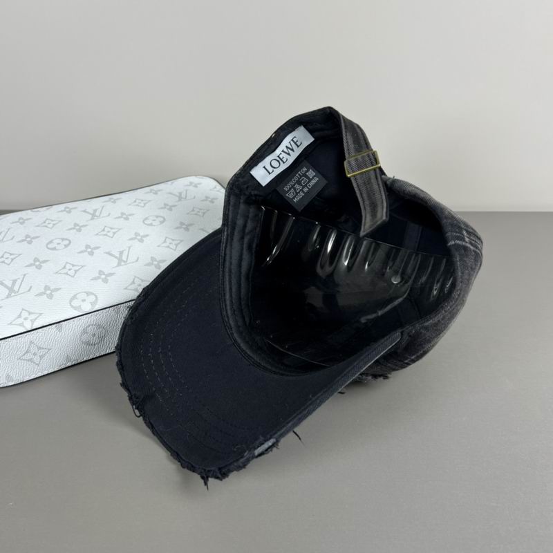 Loewe cap dx (15)