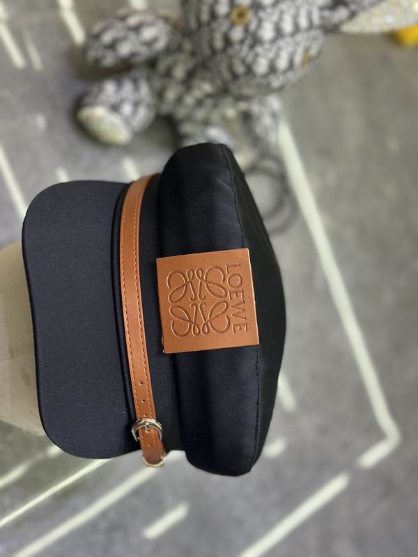 Loewe cap dx (16)