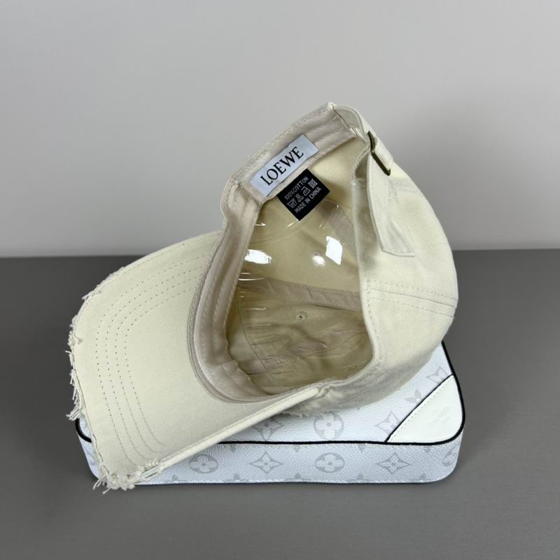 Loewe cap dx (23)