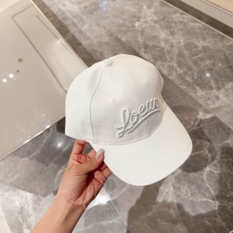 Loewe cap dx (33)