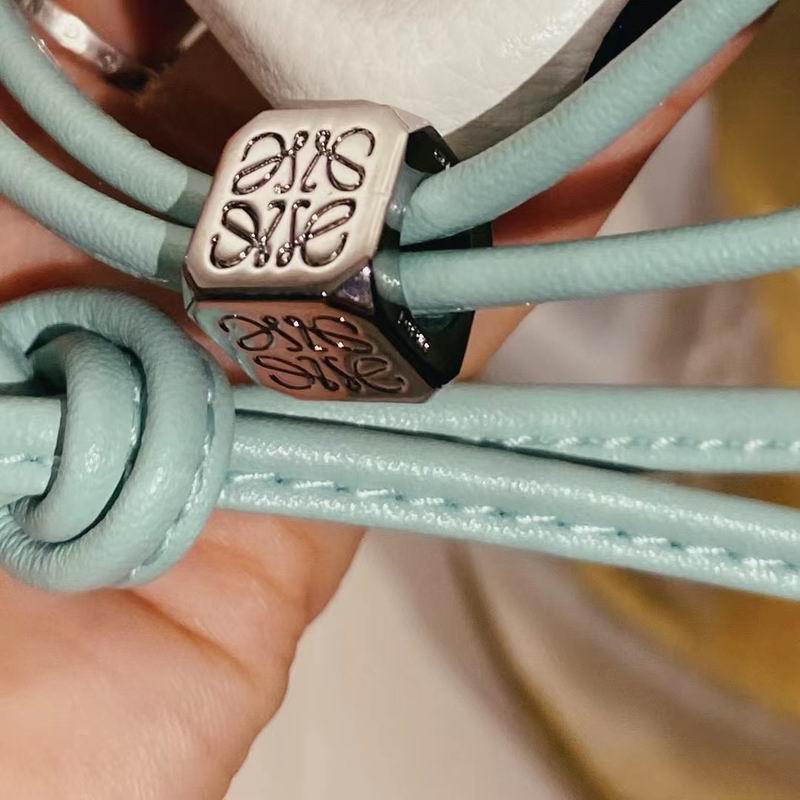 Loewe iphone shell  (6)