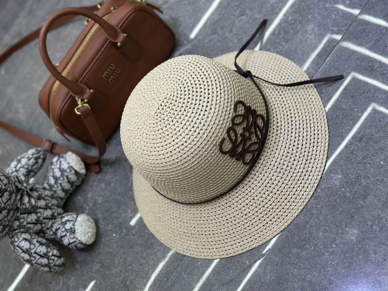 Loewe top hat dx (37)