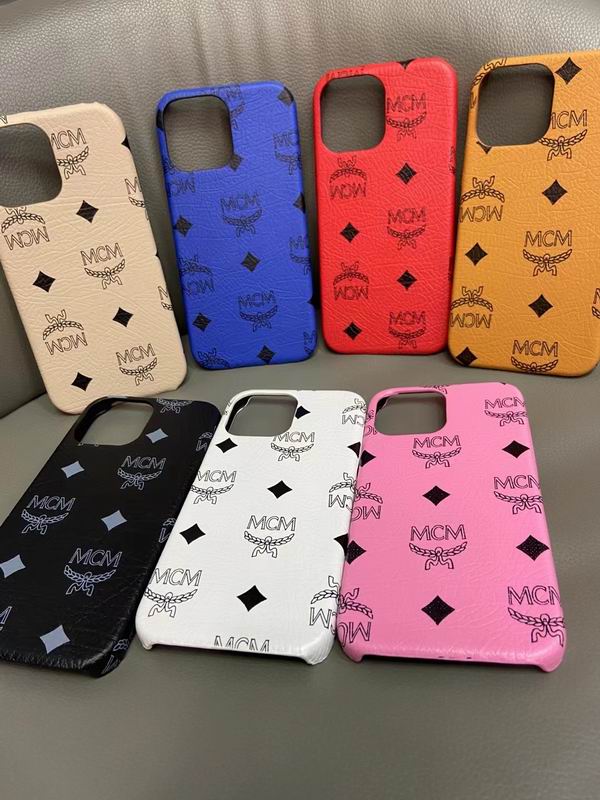MCM iphone 16Pro max (2)