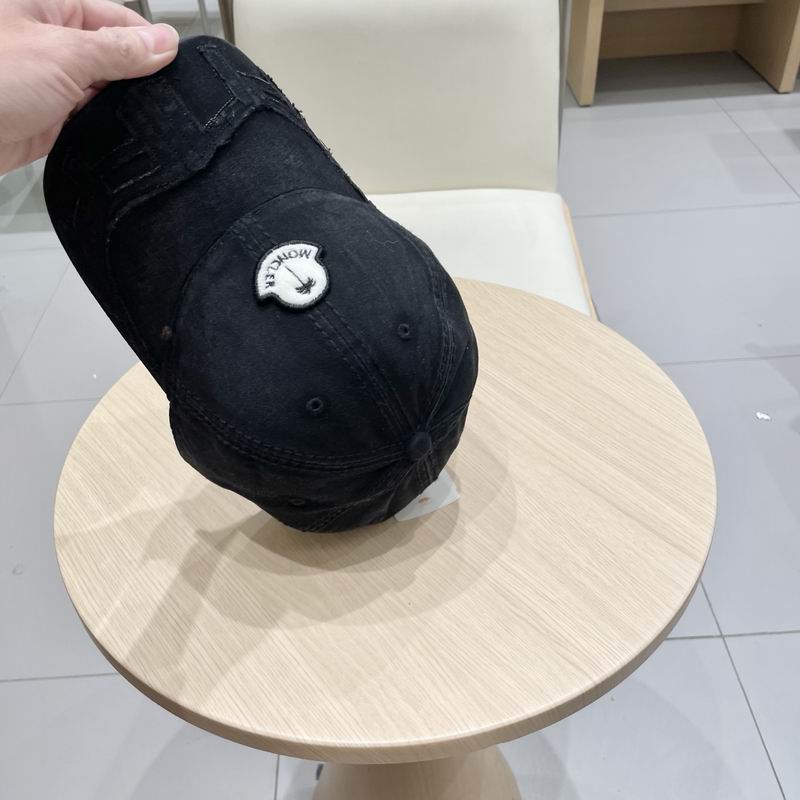 Moncler cap (24)