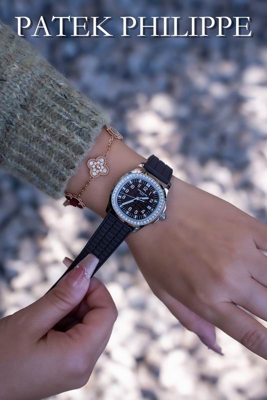 Patek Philippe 35.6mm 06 (8)