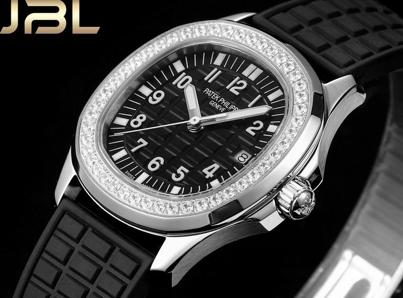 Patek Philippe 35.6mm 17 (15)