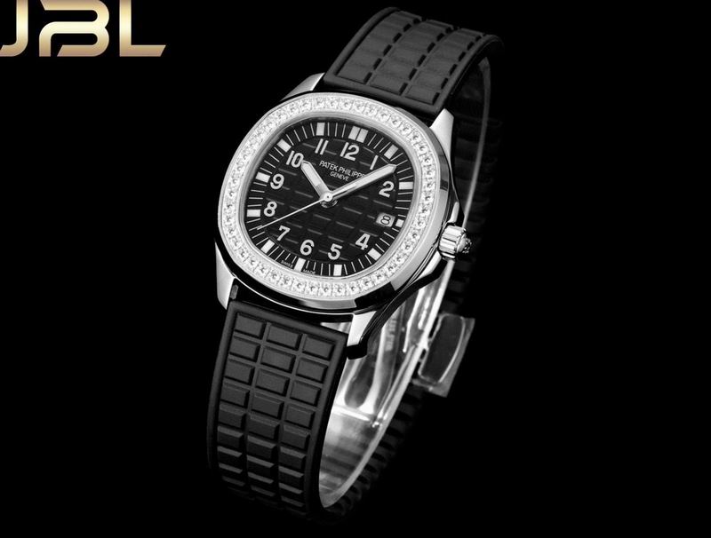 Patek Philippe 35.6mm 17 (17)