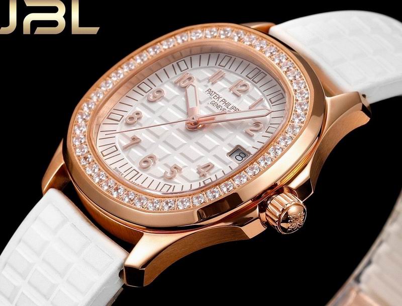 Patek Philippe 35.6mm 17 (19)